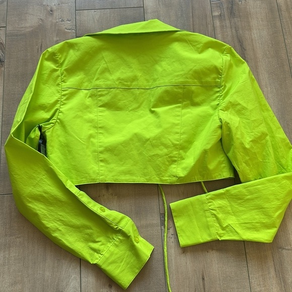 NWT Revolve H:ours Nadia Crop Blouse Acid Lime Green Sz S - Picture 10 of 12